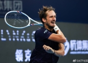 开云体育下载-法国网球队翻盘德国网球队，梅德韦杰夫爆发神勇