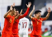 开云体育在线-菲律宾男篮完胜尼克斯，萨姆·米切尔爆发神勇