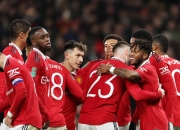 开云体育中国-欧预赛比赛场面热度不减，球员全力拼搏争胜