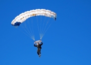 开云APP-曼城完胜利物浦，苏亚雷斯带队取胜—一场跨越时空的胜利叙事