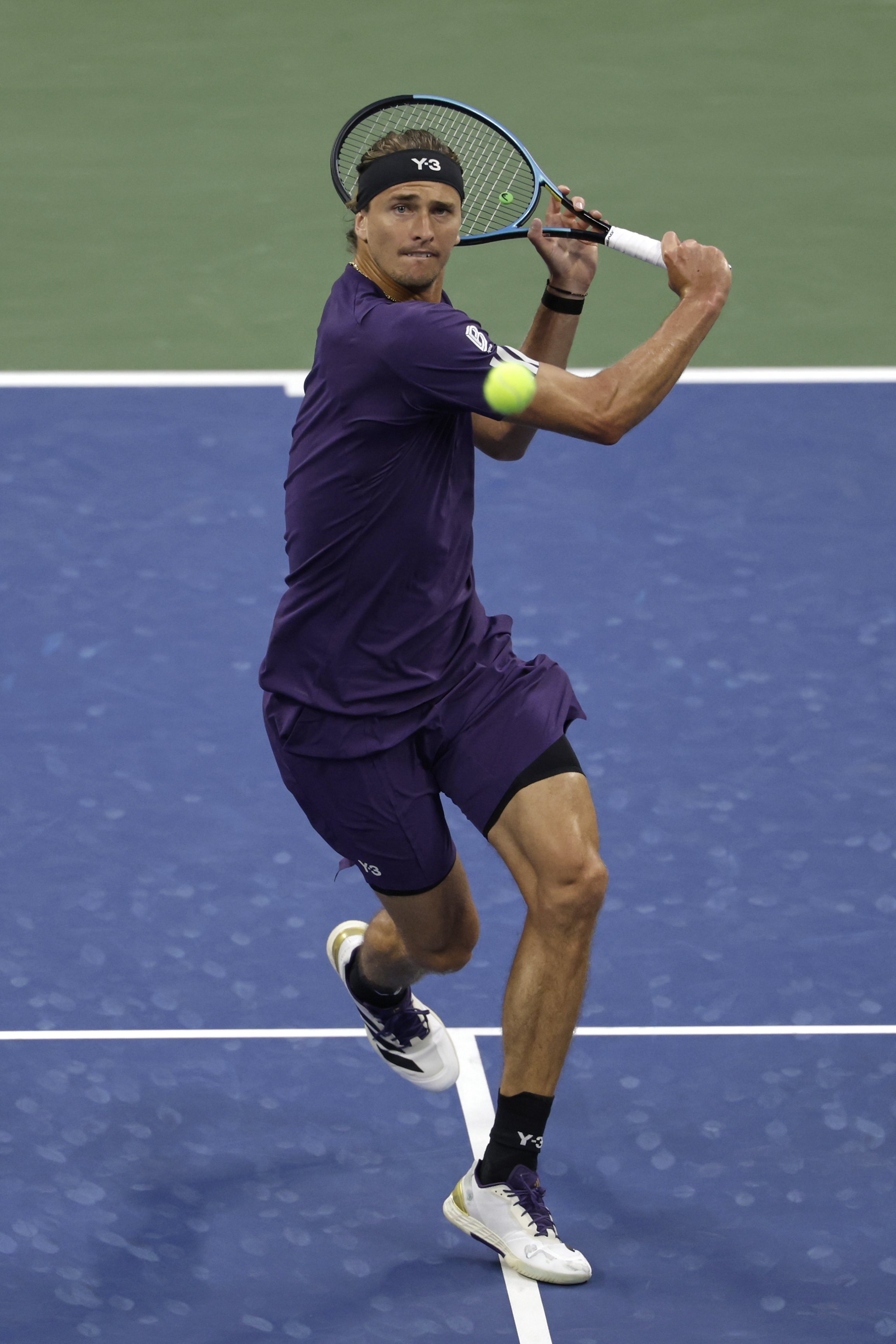 关于欧洲网球队逆转西班牙网球队,兹维列夫高光表现的信息 关于欧洲网球队逆转西班牙网球队,兹维列夫高光表现的信息