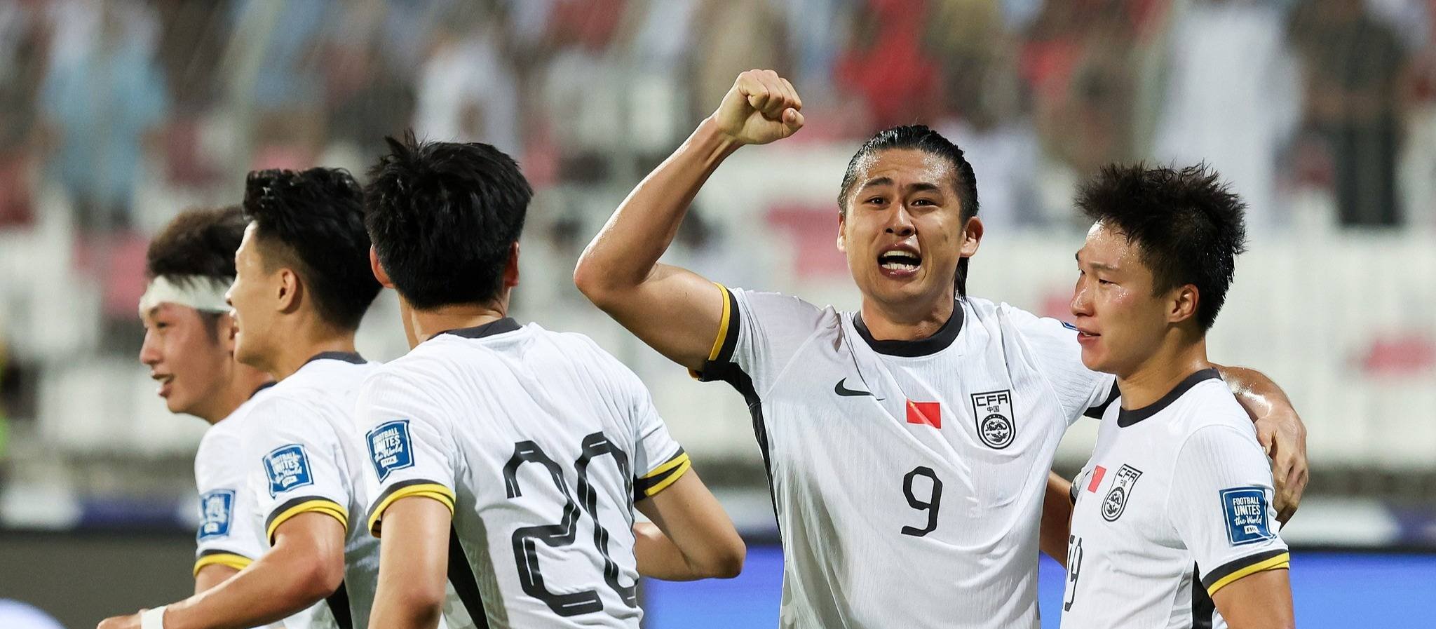 印尼羽毛球队翻盘中国羽毛球队,辛杜爆发神勇的简单介绍 印尼羽毛球队翻盘中国羽毛球队,辛杜爆发神勇的简单介绍