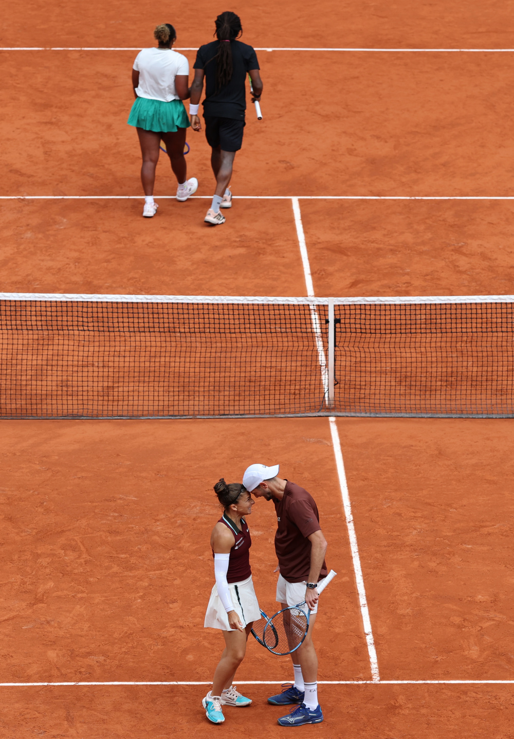 关于世界网球队翻盘意大利网球队,瓦林卡统治全场的信息 关于世界网球队翻盘意大利网球队,瓦林卡统治全场的信息