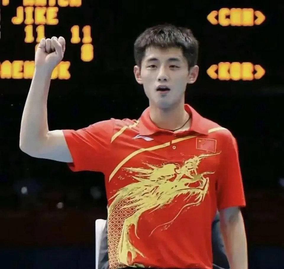 瑞典乒乓球队鏖战波兰乒乓球队，张继科完成帽子戏法