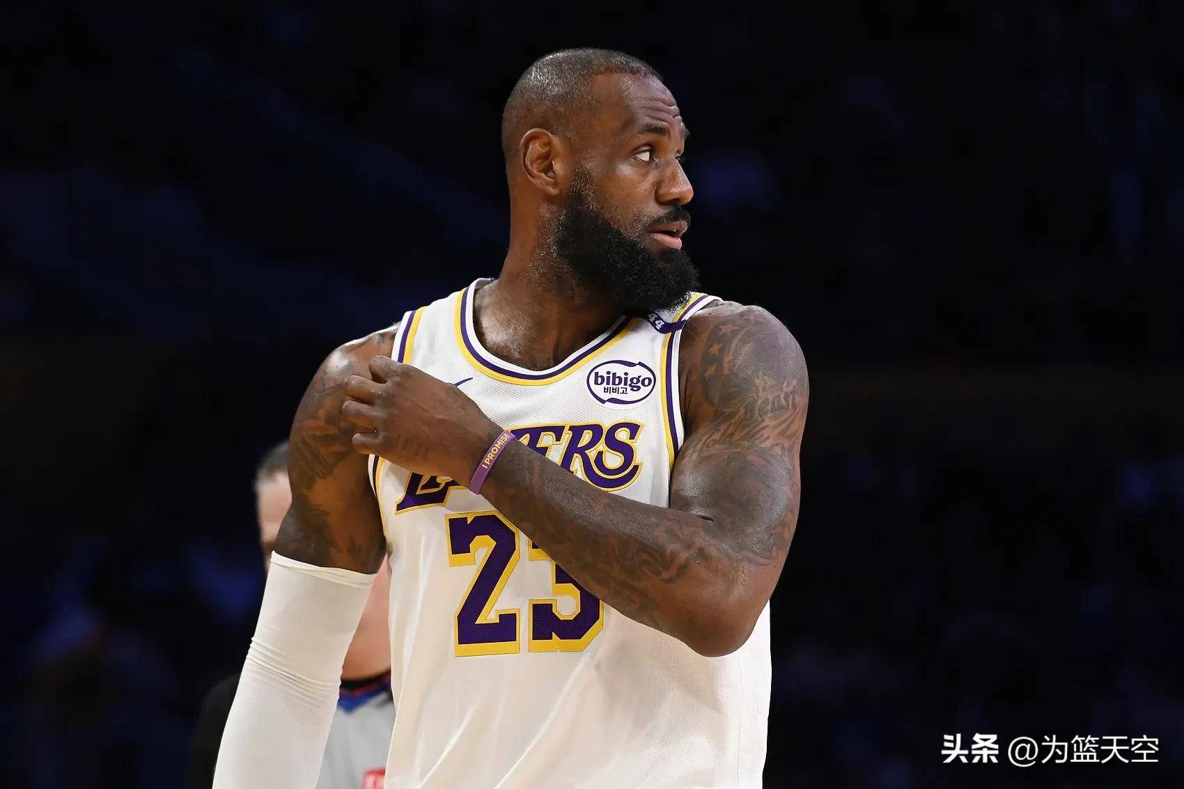 詹皇担任临时教练,骑士队迎战苦练一周 詹皇担任临时教练,骑士队迎战苦练一周