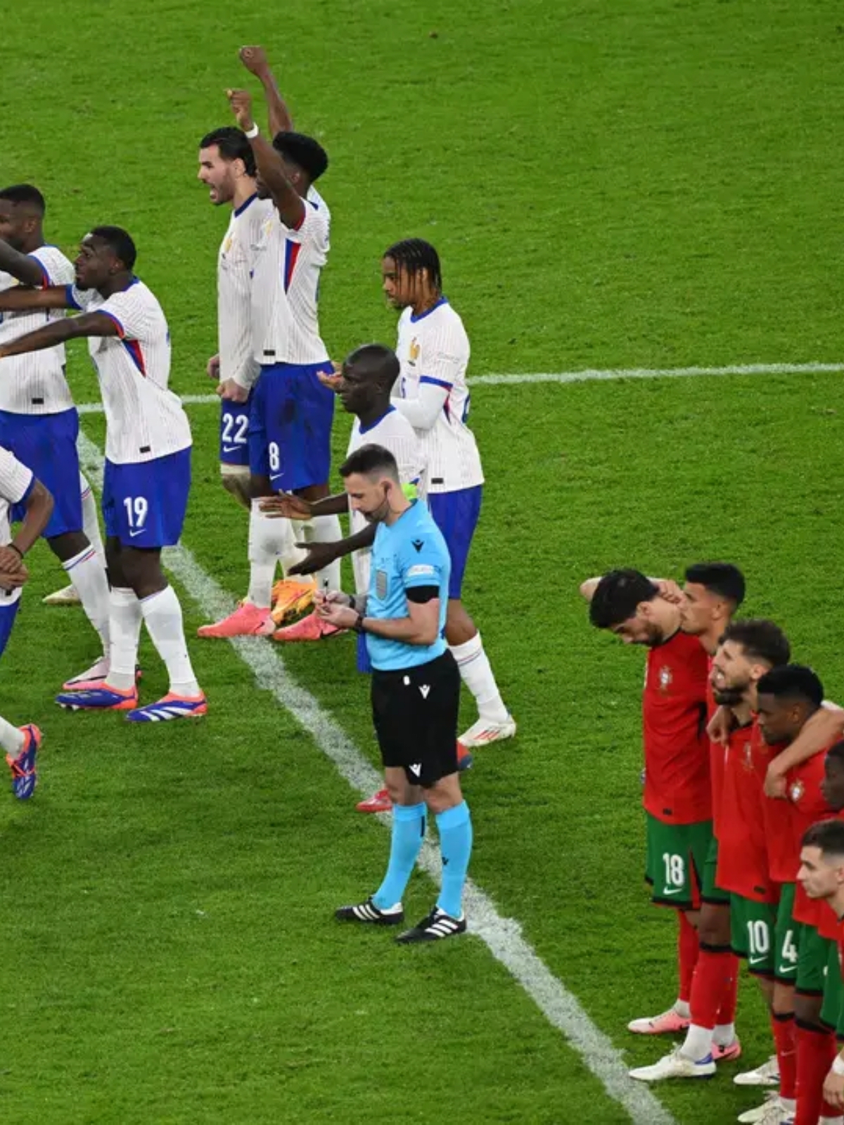 斯洛伐克惨败西班牙,欧洲杯出局的简单介绍 斯洛伐克惨败西班牙,欧洲杯出局的简单介绍