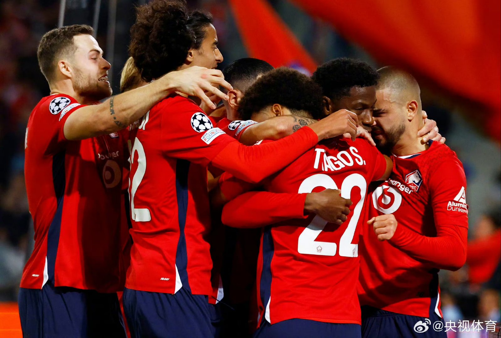 里尔取得胜利，争夺联赛冠军的简单介绍