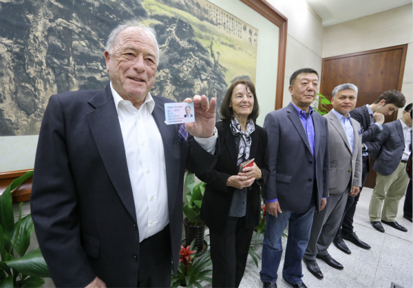 新特里联平局告捷,提升士气 新特里联平局告捷,提升士气