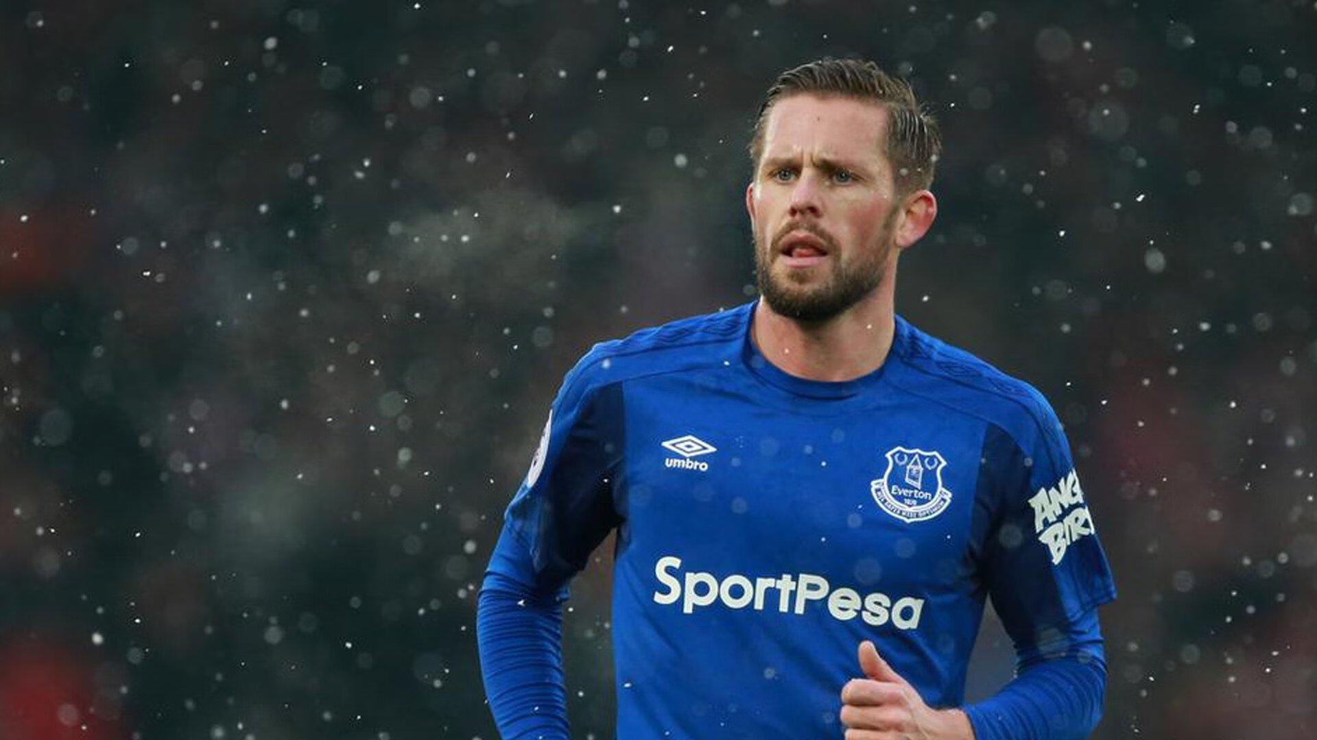 西亚卡姆主宰比赛走向，活塞淘汰赛过关骑士