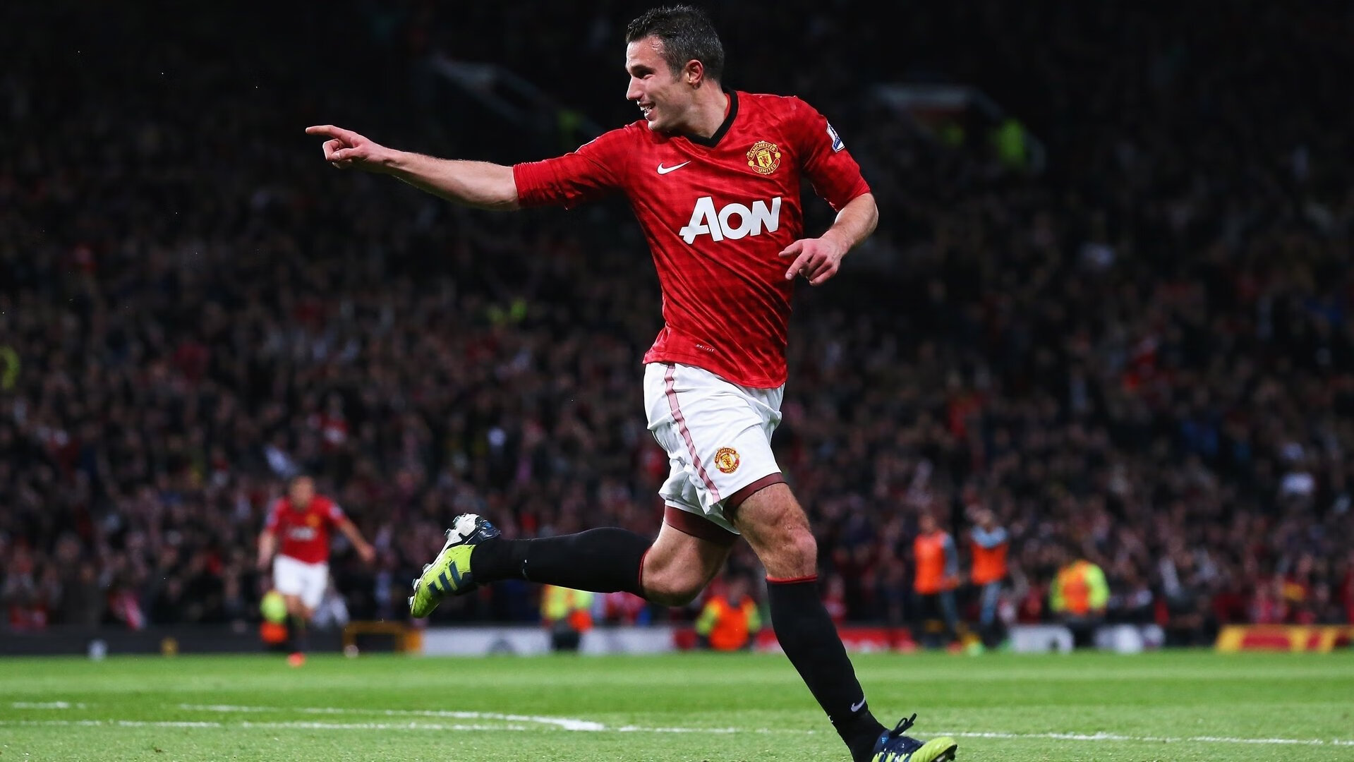 欧冠决赛焦点战,广东队强势拿下魔术,跨界荣耀的启示