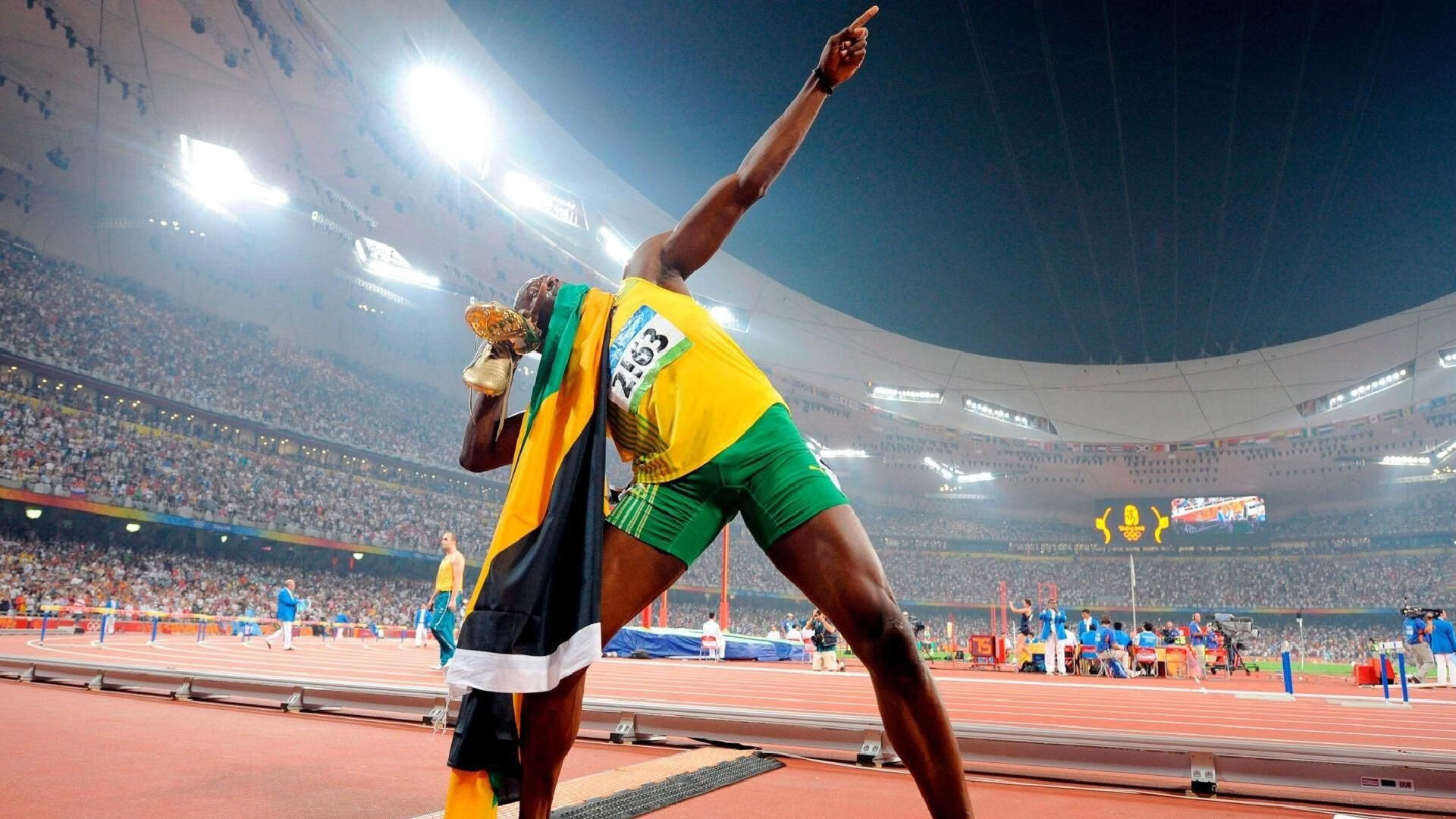 拉沃尔杯鏖战澳网，兹维列夫刷新纪录，诠释网坛唯一性的巅峰对决